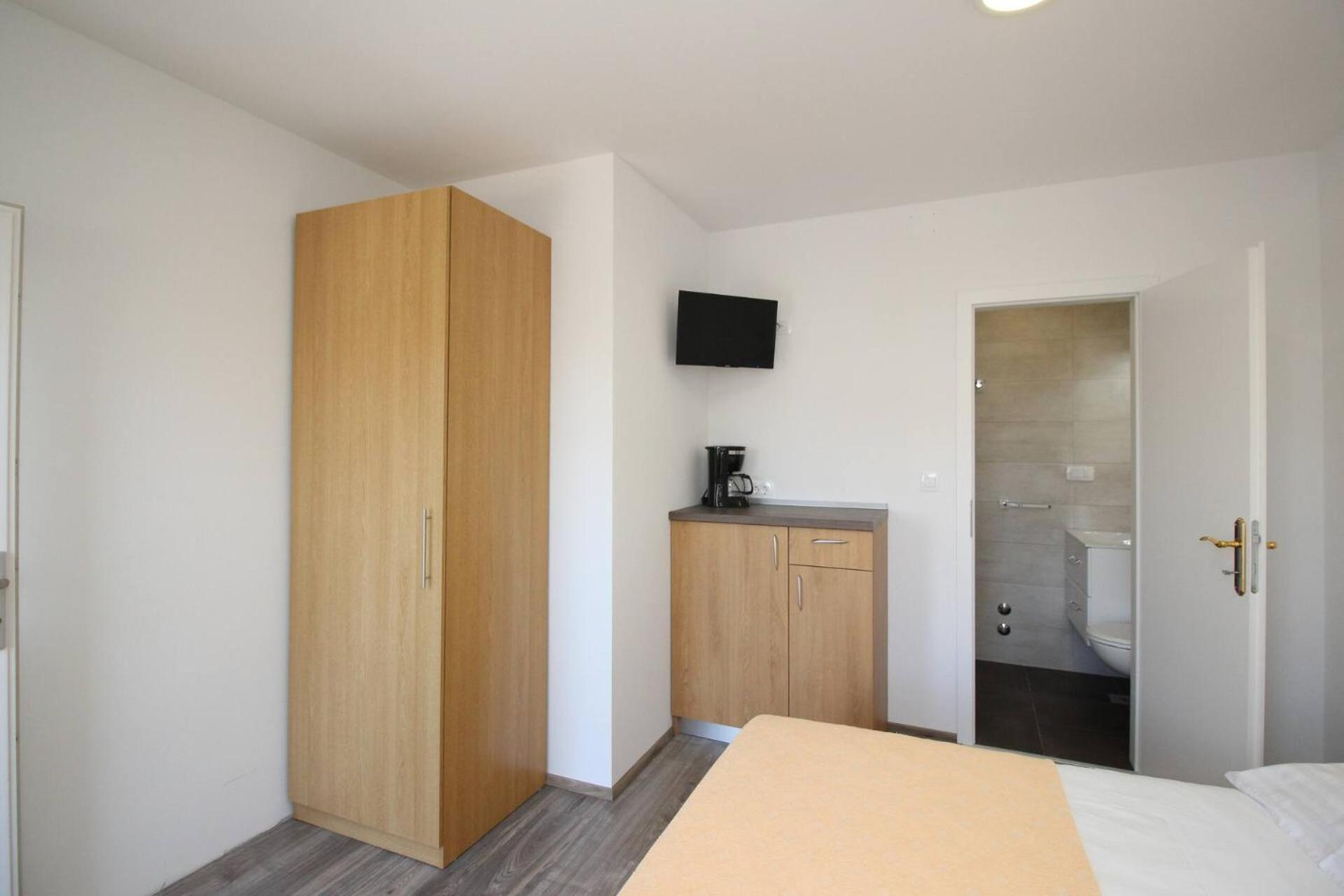 Apartments & Rooms Dekanic Baška Exterior foto